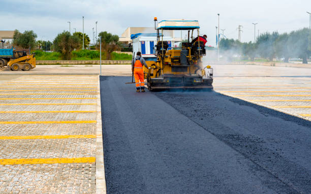 Best Driveway Pavers Near Me  in Lakin, KS